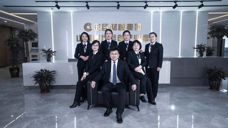 行政运营团队